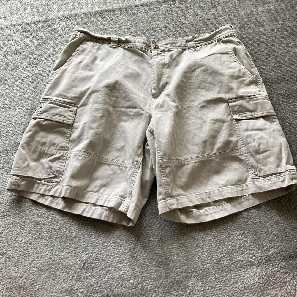 Columbia Fishing Cargo Shorts White Size 40 Cotton‎ Dad 9"